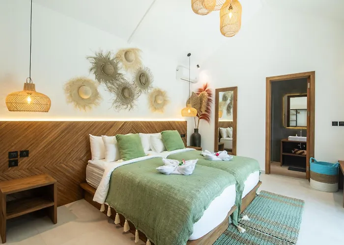 Addi 4bedrooms Oberoi Seminyak