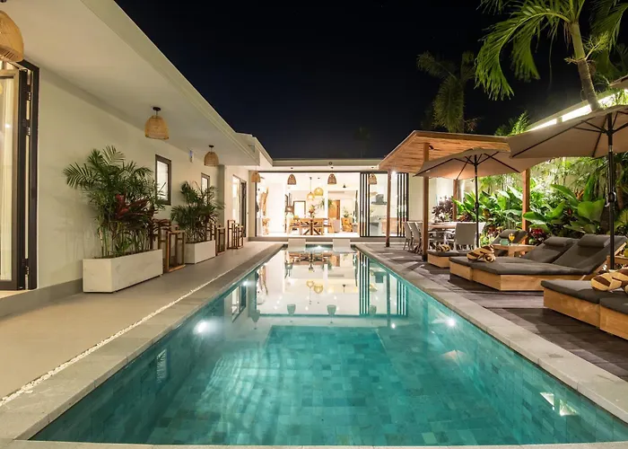 Addi 4bedrooms Oberoi * Seminyak
