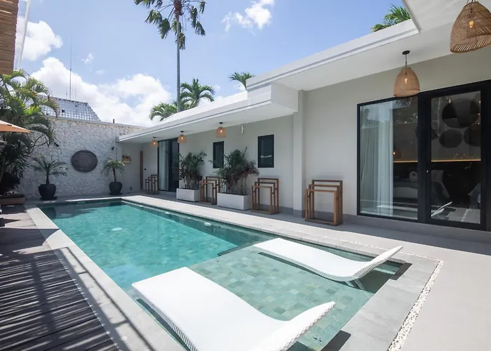 Addi 4bedrooms Oberoi Seminyak